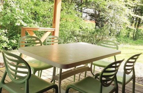 Vouneuil-sur-Vienne House | Spacious chalet with 3 bedrooms and 2 bathrooms sleeps 6