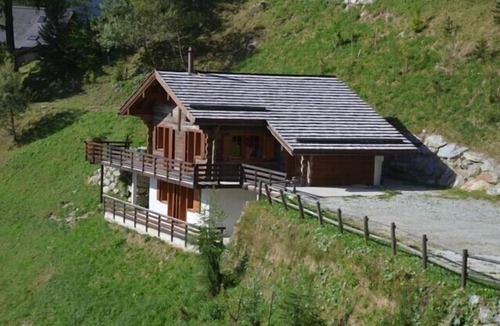 Grimentz Ski Chalet | Spacious chalet for 8 to 10 people 250 meters from the slopes: 3 double bedrooms 1 bunk room - spaci