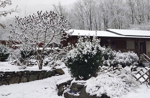 Saint-Beat Ski Chalet | Spacious chalet sleeps 15