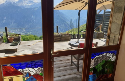 Villard-Reculas Ski Chalet | Spacious chalet for those who appreciate the 'great outdoors'. 2-18 persons