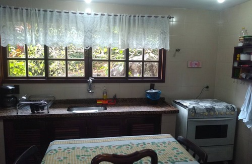 Teresopolis House | Spacious Chalet House with Pool and BBQ near CBF, Feirarte, National Park.