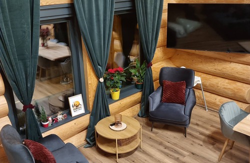 Rasnov Ski Chalet | Spacious Chalet with Hot Tub, Silence and Panoramic Mountain Views