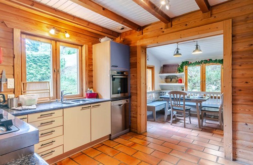 Montriond Ski Chalet | Spacious chalet with jacuzzi and sauna in Morzine, pets allowed