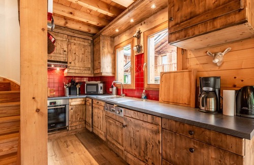 Les Gets Ski Chalet | Spacious chalet with sauna and WiFi in Les Gets