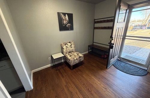 Mar Lee House | Spacious Charming 2-bedroom/2-bath house pet friendly with large yard in Denver.