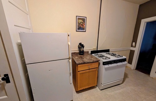 Yankee Hill Bed & Breakfast | Spacious & Charming 4 BR near Downtown