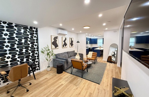 Norwood House | Spacious Chic 4-bedroom house in the brilliant Bronx near Montefiore hospital