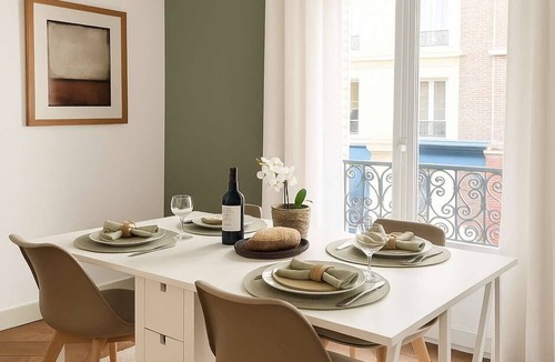 Epinettes Apartment | Spacious & chic flat with elevator access - Paris