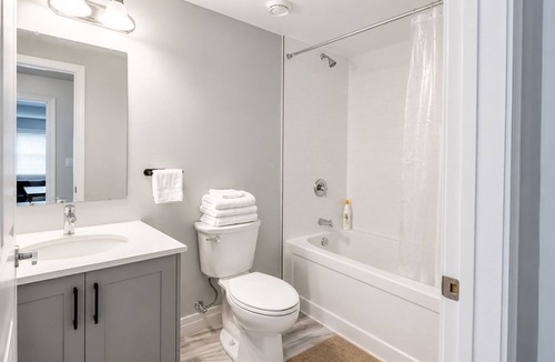 Doon South Condo | Spacious City Retreat | 2BR 2BA · Free Parking · Quiet Neighbourhood · Kitchener