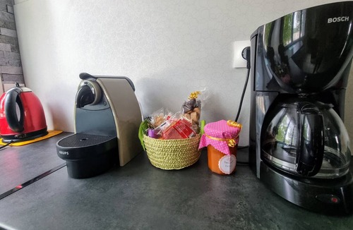 Avignon Apartment | SPACIOUS, CLEAN, COMFORTABLE APARTMENT CLOSE TO TOWN CENTER