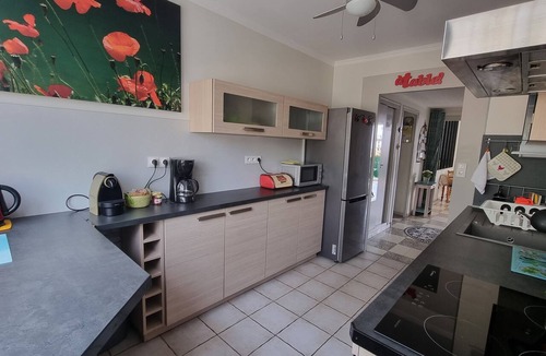 Avignon Apartment | SPACIOUS, CLEAN, COMFORTABLE APARTMENT CLOSE TO TOWN CENTER