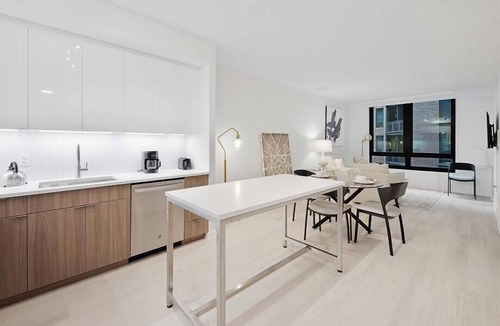 NoMa Hotel | Spacious + Clean | Desk + Business Center | near Capitol Hill