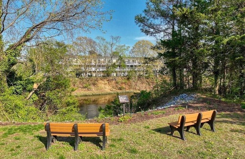 Rehoboth Beach House | Spacious & Clean Townhouse 4BR w/Pool & Parking