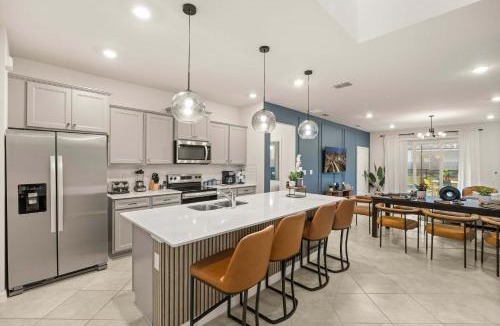 Four Corners Villa | Spacious Clermont Villa Sleeps 16 Pool & More