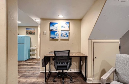 Broomfield House | Spacious Colorado-Themed Garden-Level Suite with Fireplace near Eagle Trace Golf Course in Broomfield, CO
