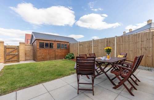 Blackmore End House | Spacious Comfortable 4-bedroom house in Bishop's Stortford near Stansted Airport