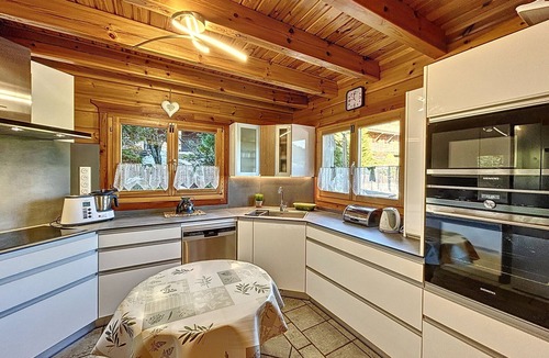 Demi-Quartier Ski Chalet | Spacious comfortable chalet in Demi-Quartier, sleeps 13
