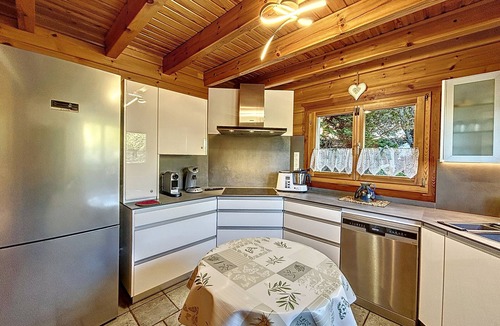 Demi-Quartier Ski Chalet | Spacious comfortable chalet in Demi-Quartier, sleeps 13