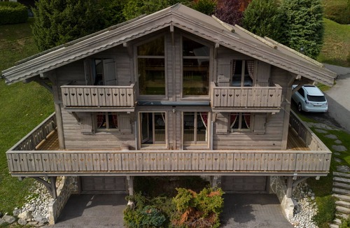 Demi-Quartier Ski Chalet | Spacious comfortable chalet in Demi-Quartier, sleeps 13