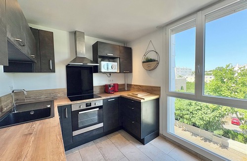Lemasson Apartment | Spacious, comfortable family apartment near the city center
