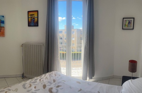 Mulhouse Apartment | Spacious, comfortable and bright, the "37" awaits you.