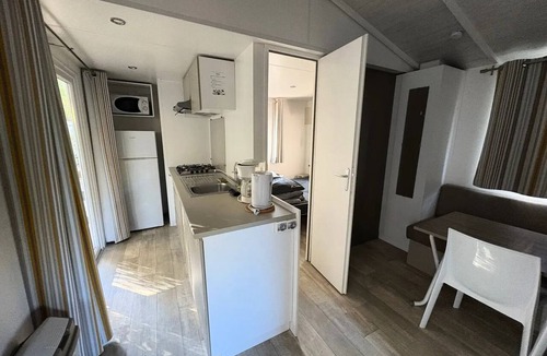Carces House | SPACIOUS, COMFORTABLE, AIR-CONDITIONED RIVIERA COTTAGE (Sleeps 6)