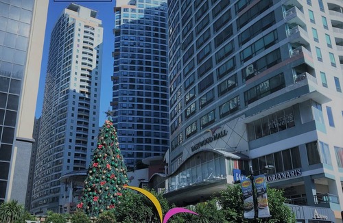 Bagumbayan Condo | Spacious Condo at One Central Park Eastwood Quezon City/Manila - 4 to 5 guests