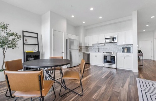 Belltown Condo | Spacious Condo in Belltown with Water Views