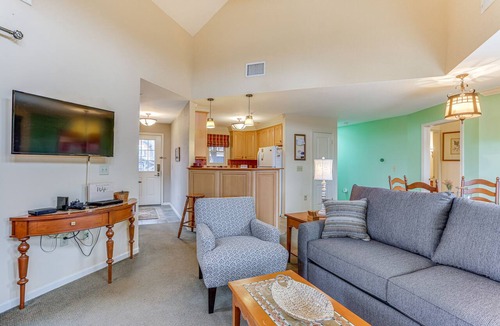 Vernon Condo | Spacious Condo w/View < 1 Mi to Mtn Creek Resort!