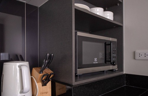 Patong House | SPACIOUS Condo wifi pool 5min walk to Patong beach