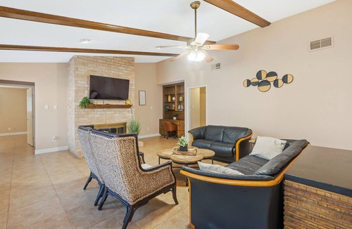 Meadows Place House | Spacious/ Convenient/Relaxing 4-BR Home near Houston, Sugar Land & Stafford