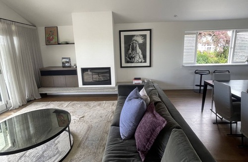 Remuera House | Spacious & conveniently located