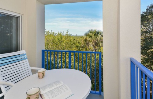 New Smyrna Beach Condo | Spacious Corner Condo | Balcony overlooking Nature preserve! OW10-307