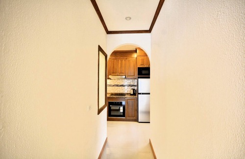 Na Kluea Apartment | Spacious Corner 1-Bedroom Condo with 2 Balconies - Baan Suan Lalana