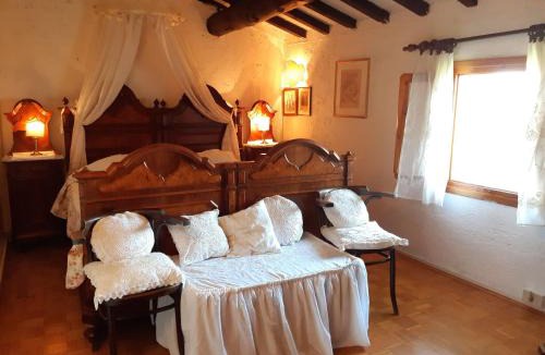 Crespano del Grappa House | Spacious Cottage in Veneto