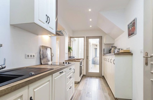 Conteville Cottage | Spacious cottage with spa and swimming pool near Honfleur, Normandy