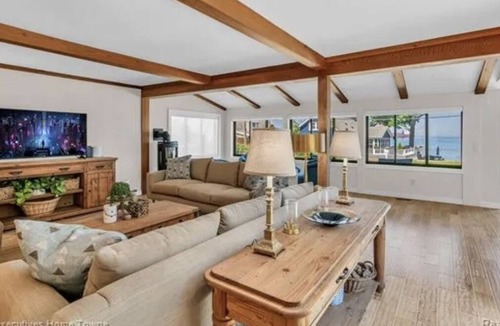 Port Huron Cottage | Spacious Cottage with Private Beach