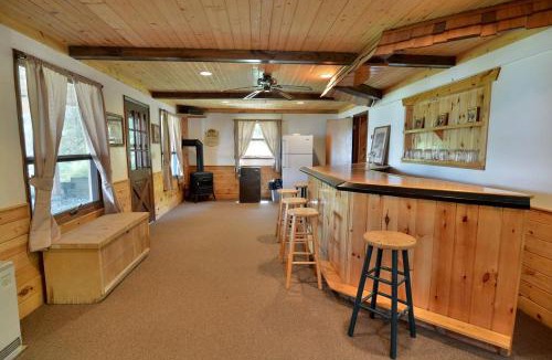 Cable House | Spacious Cottage with Luxury Amenities For a Family Fun Glamping Experience near Lake Namekagon, Wisconsin