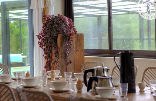 Vivans Cottage | Spacious cottages with private pool, sauna, pets allowed, and parking, up to 18 people