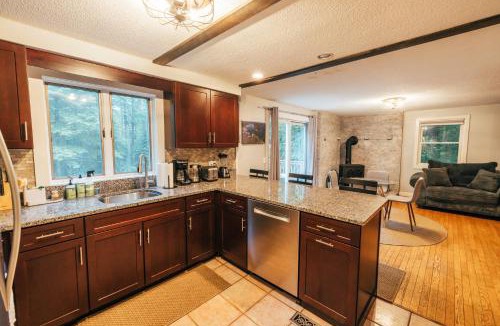 Freeport House | Spacious Country Home Freeport, 5 min to LL Bean!