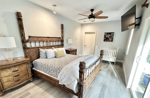Winters Other | Spacious Country home...hot tub & huge pool!