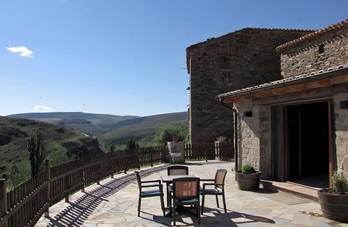 Villar del Rio House | Spacious Country House 'El Ventorro' with Mountain Views