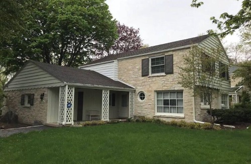 Glendale House | Spacious Country Style Home
