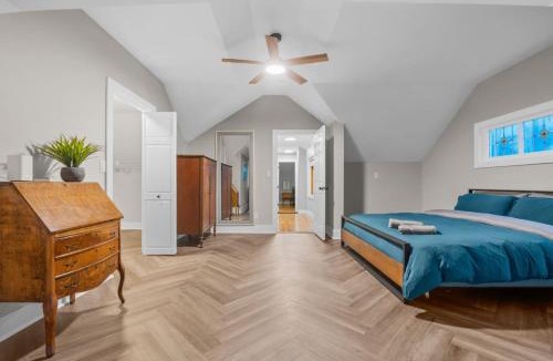 Plantsville House | Spacious Cozy 3 Bed 2 Bath