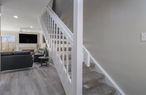 Mobile Condo | Spacious Cozy Condo! Perfect for longer stays