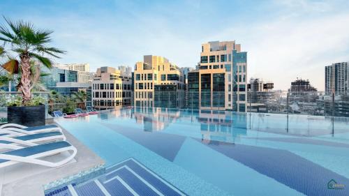 Madinat Zayed Apartment | Spacious & cozy Studio in Downtown!