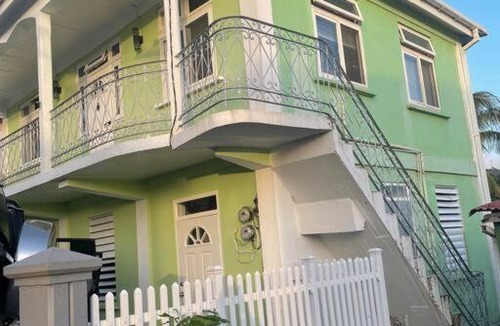 Barroui House | Spacious, cozy two bedroom apartment i