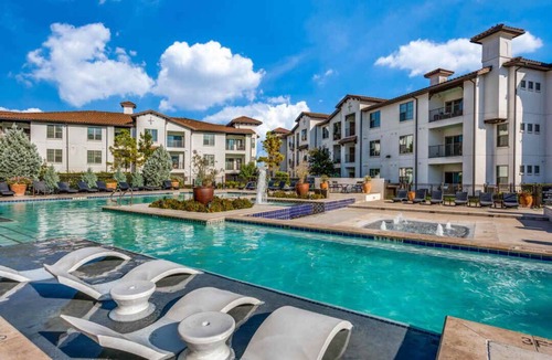 Wells Branch Apartment | Spacious CozySuites on I-35 w/pool and parking #02