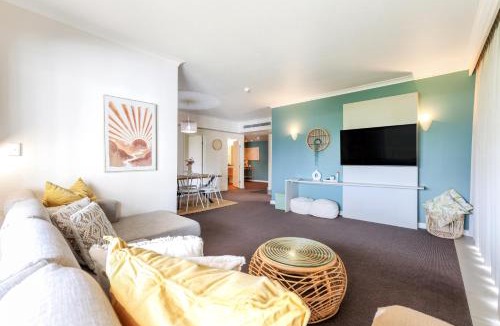 Darwin City Centre Apartment | Spacious Darwin Esplanade Retreat with Pool & Spa