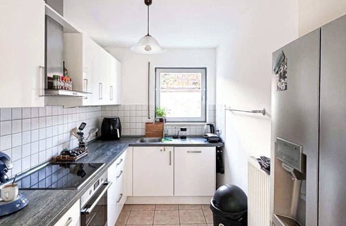Neufahrn bei Freising House | Spacious 4BR House with Terrace, Garden & Barbecue | Near Munich, Airport & Allianz Arena